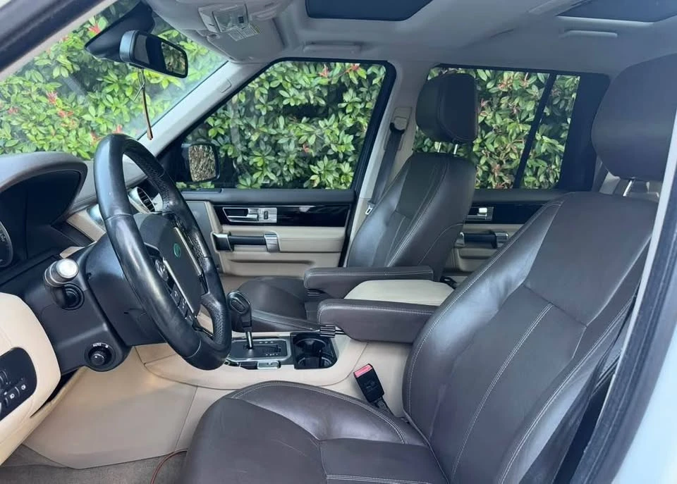 2013 Land Rover Discovery 4th Gen - Image 4 of 12