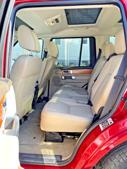 2013 Land Rover Discovery 4th Gen - Image 17 of 20