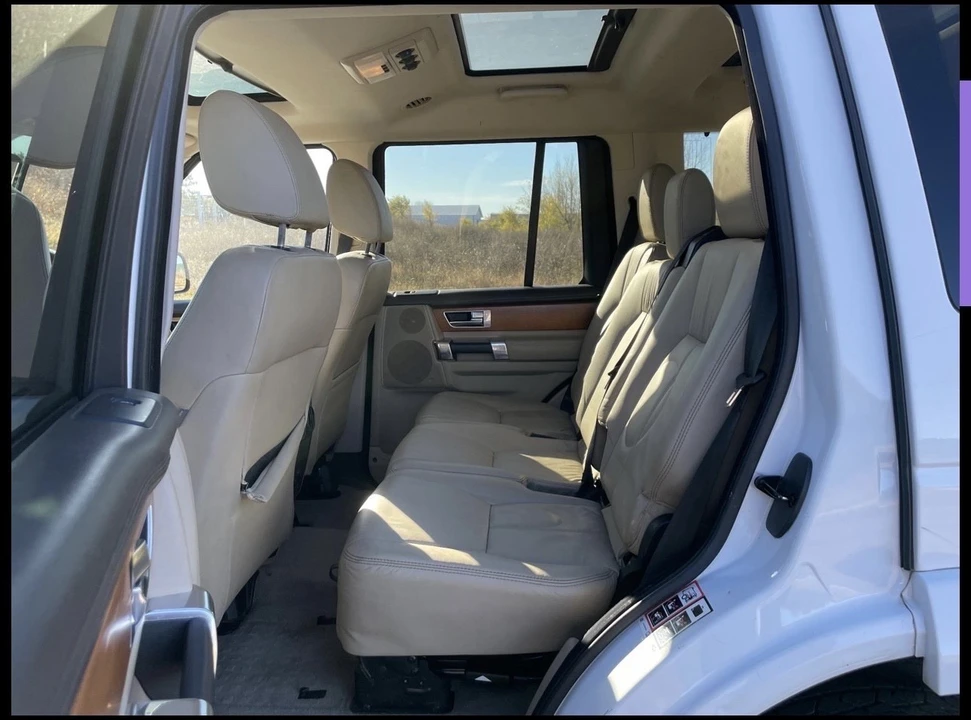 2013 Land Rover Discovery 4th Gen - Image 11 of 11