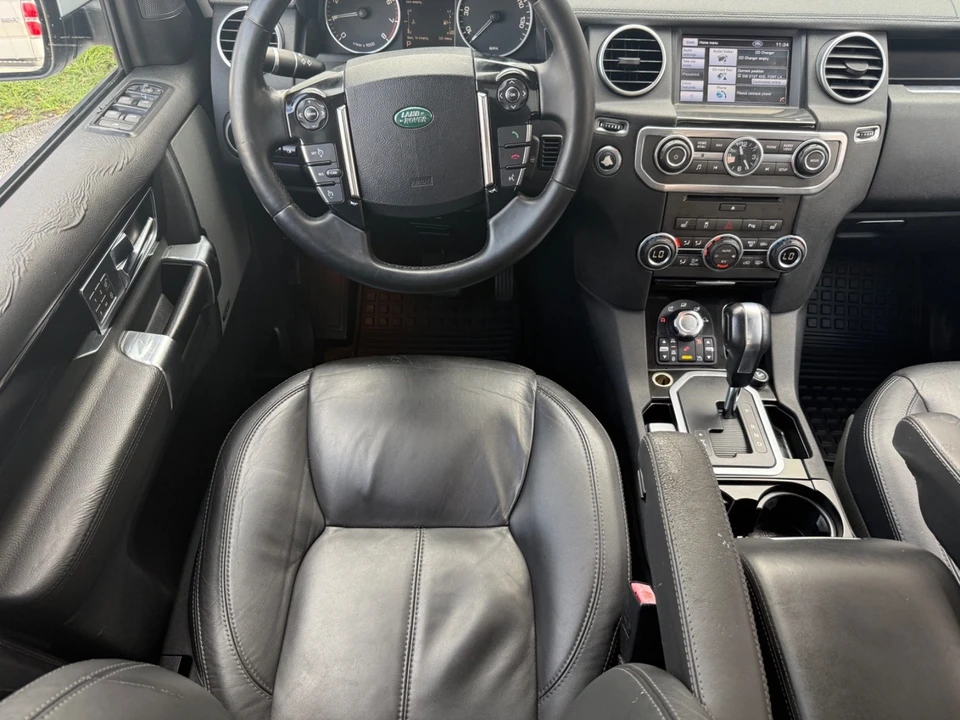 2013 Land Rover Discovery 4th Gen - Image 18 of 19