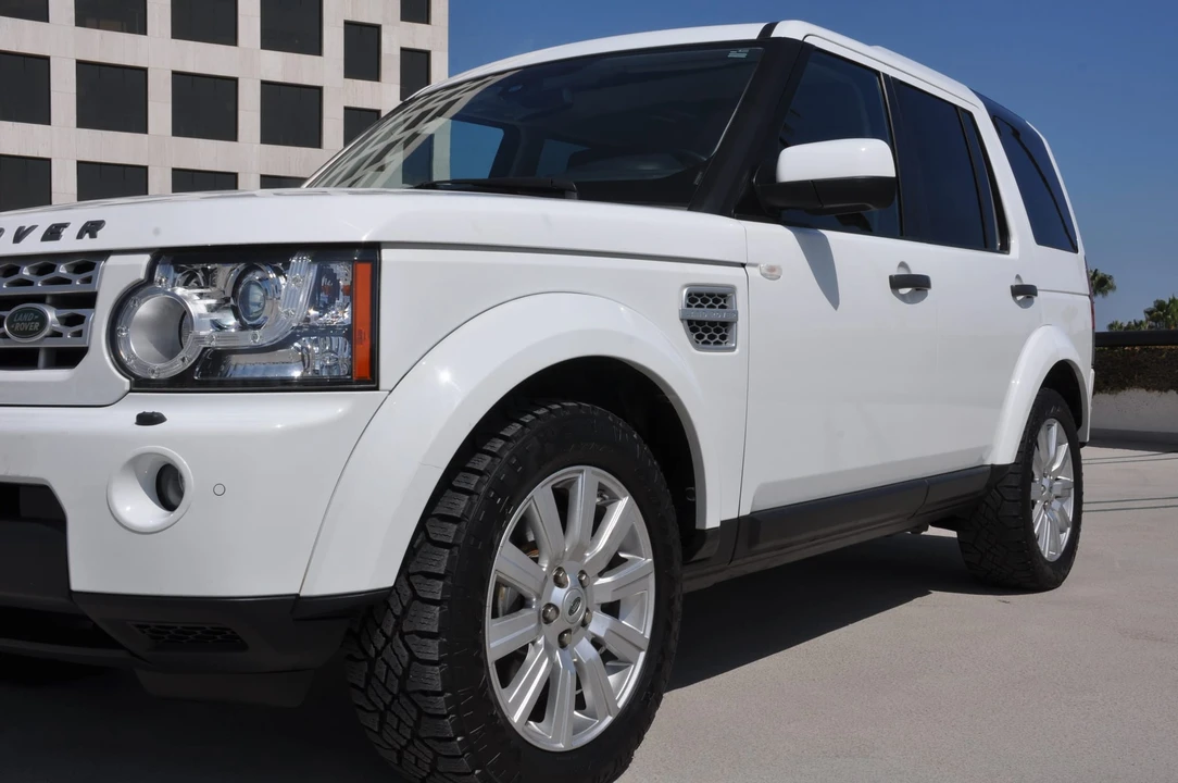 2013 Land Rover Discovery 4th Gen - Image 23 of 31