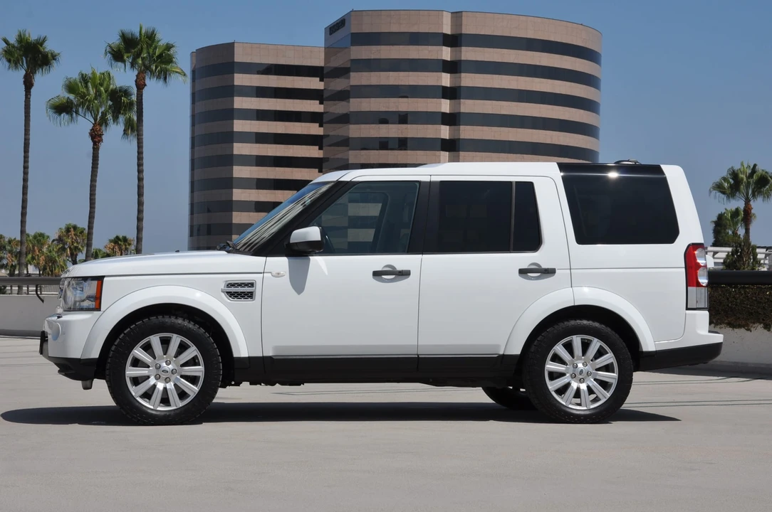 2013 Land Rover Discovery 4th Gen - Image 20 of 31