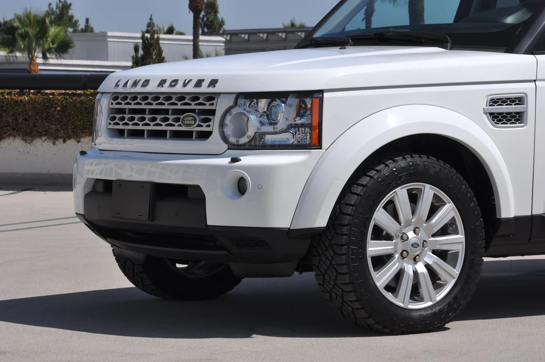 2013 Land Rover Discovery 4th Gen - Image 24 of 31