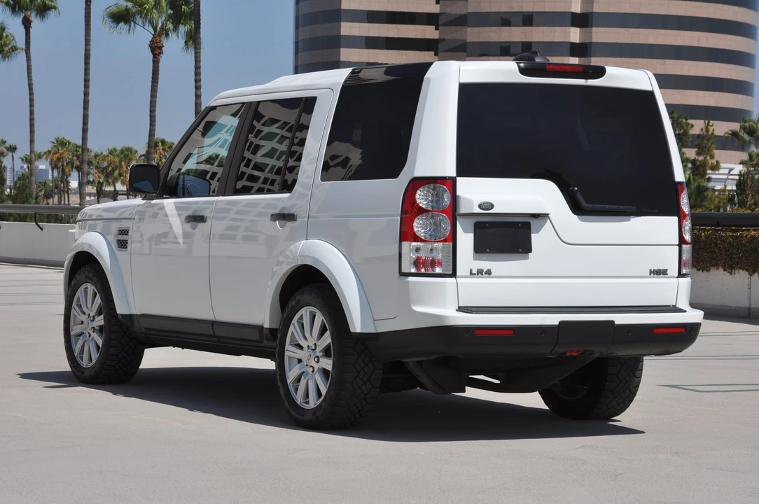 2013 Land Rover Discovery 4th Gen - Image 17 of 31