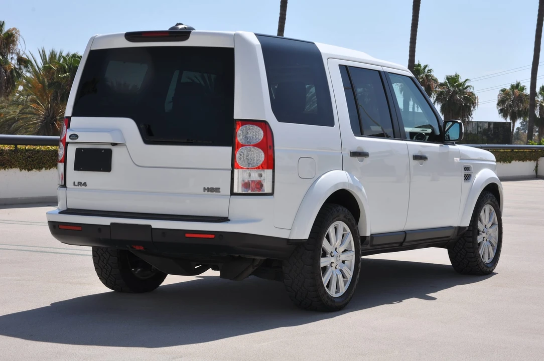 2013 Land Rover Discovery 4th Gen - Image 14 of 31