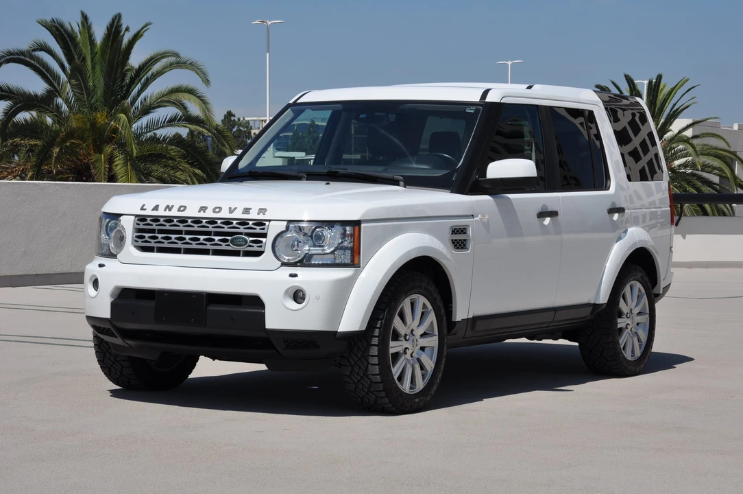 2013 Land Rover Discovery 4th Gen - Image 3 of 31