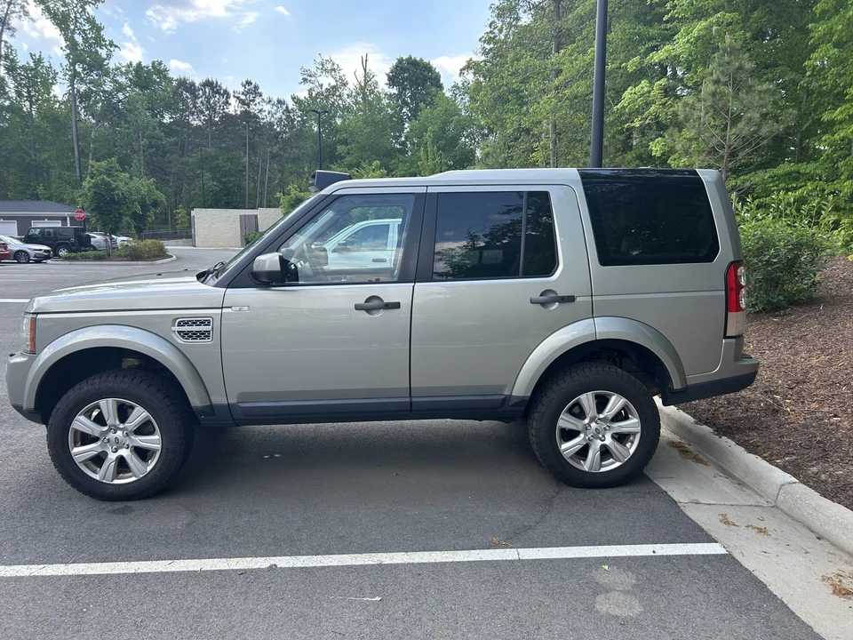 2013 Land Rover Discovery 4th Gen - Image 4 of 31