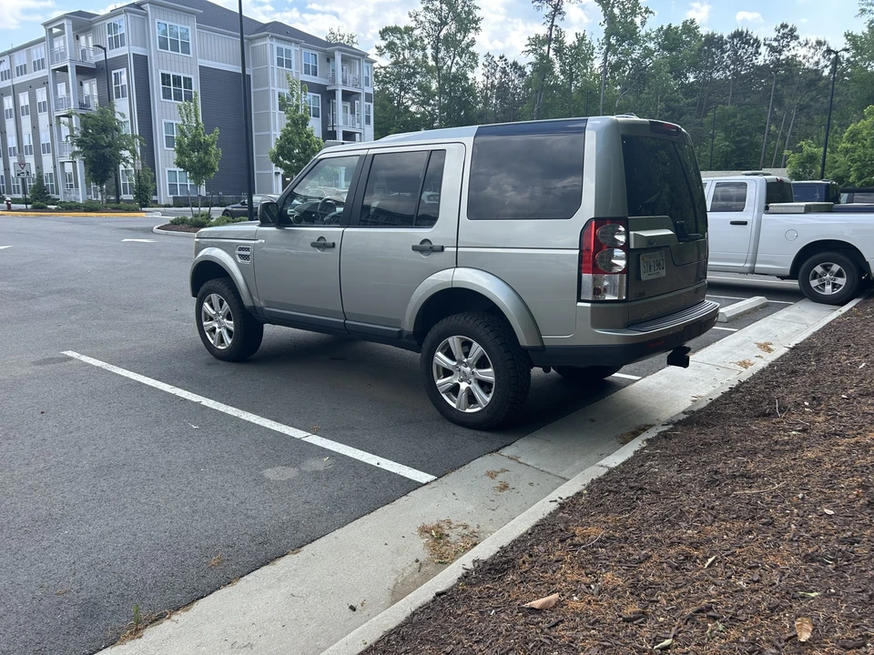 2013 Land Rover Discovery 4th Gen - Image 5 of 31