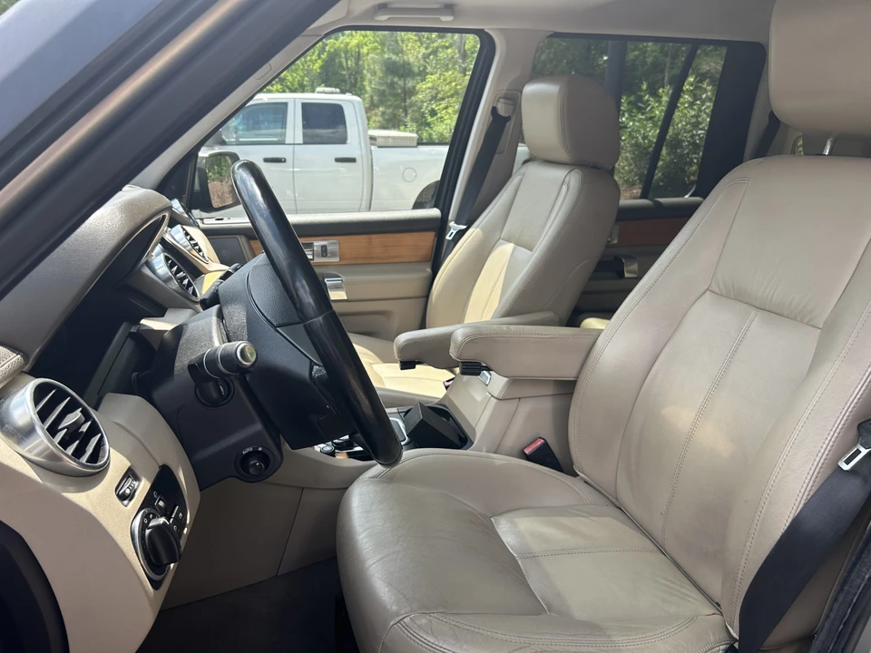 2013 Land Rover Discovery 4th Gen - Image 28 of 31