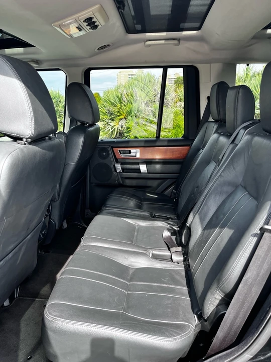 2013 Land Rover Discovery 4th Gen - Image 13 of 16