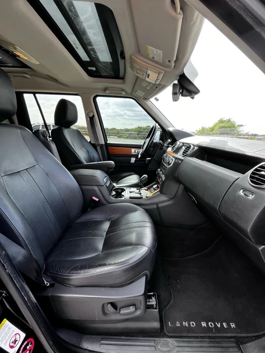 2013 Land Rover Discovery 4th Gen - Image 12 of 16