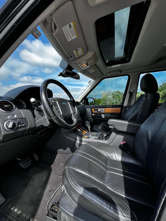 2013 Land Rover Discovery 4th Gen - Image 11 of 16