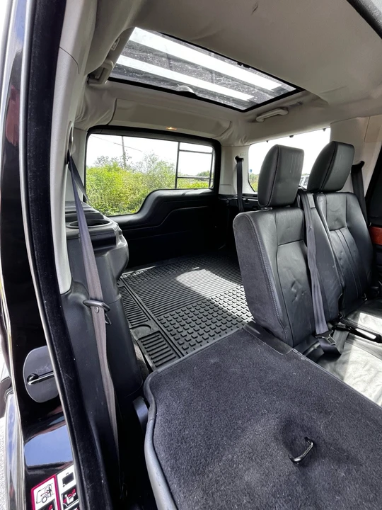 2013 Land Rover Discovery 4th Gen - Image 15 of 16