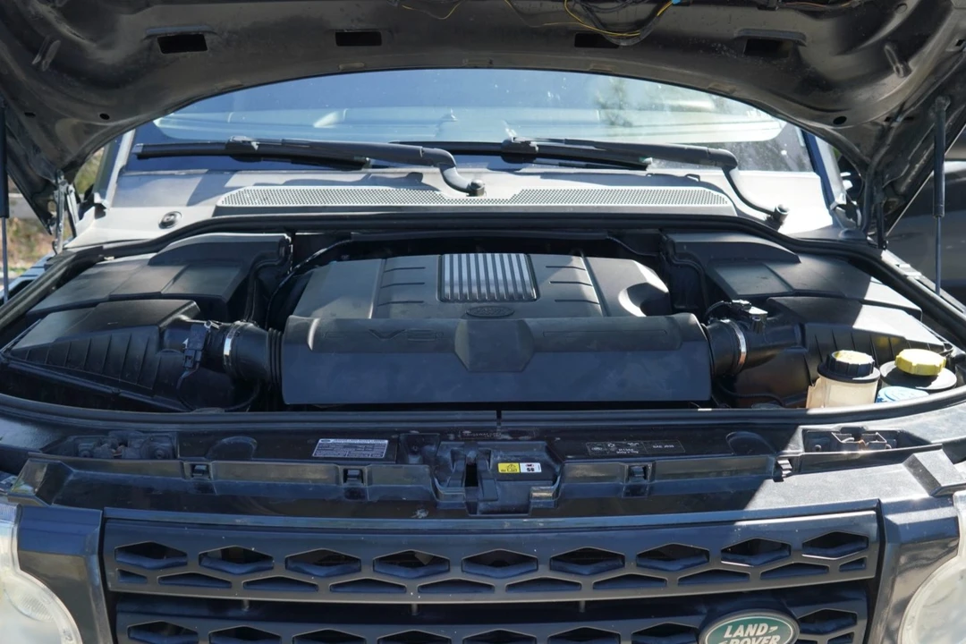 2013 Land Rover Discovery 4th Gen - Image 6 of 7