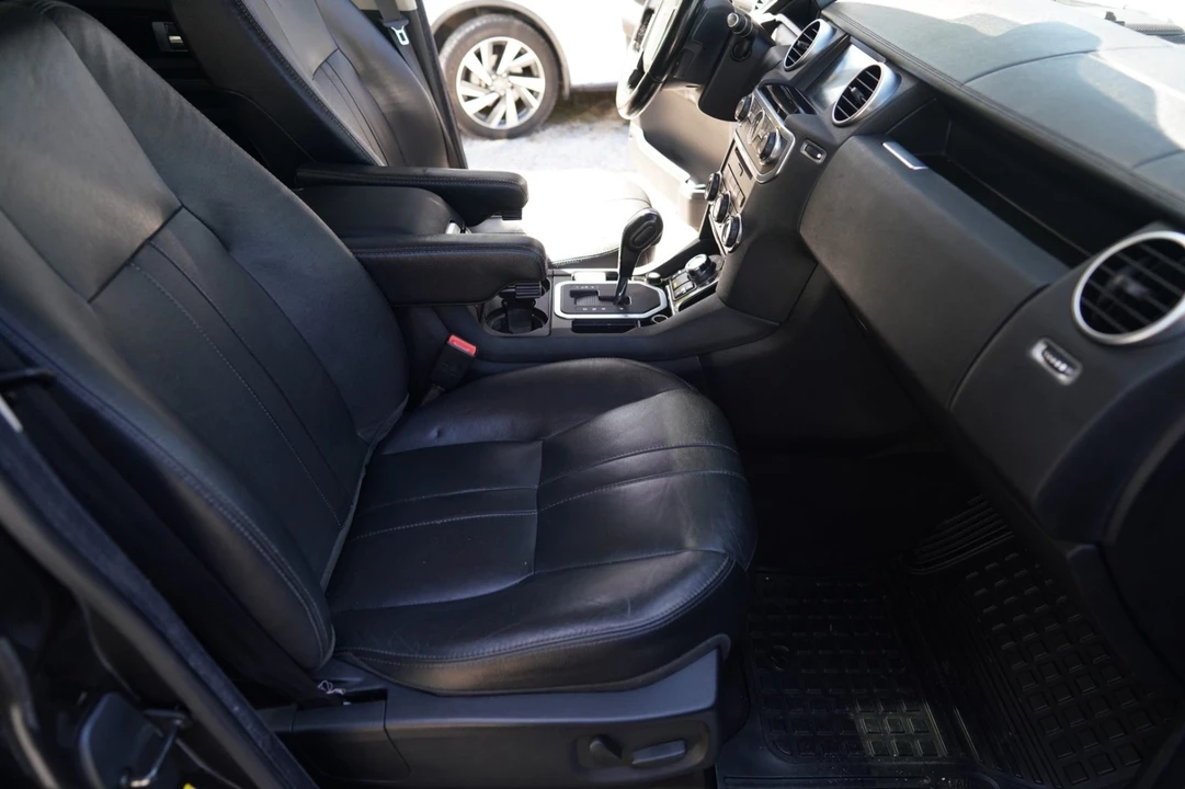 2013 Land Rover Discovery 4th Gen - Image 4 of 7