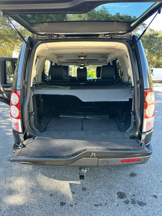 2013 Land Rover Discovery 4th Gen - Image 8 of 15