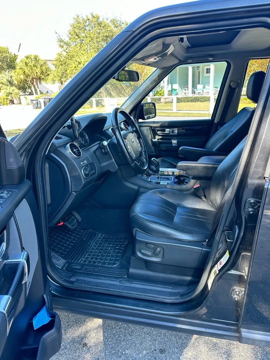 2013 Land Rover Discovery 4th Gen - Image 11 of 15