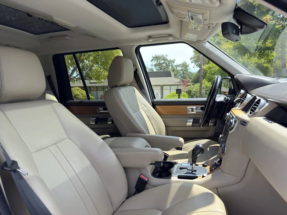 2013 Land Rover Discovery 4th Gen - Image 29 of 31