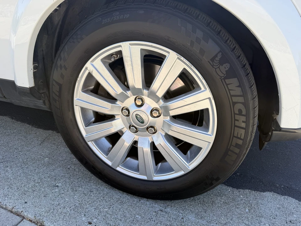 2013 Land Rover Discovery 4th Gen - Image 22 of 31