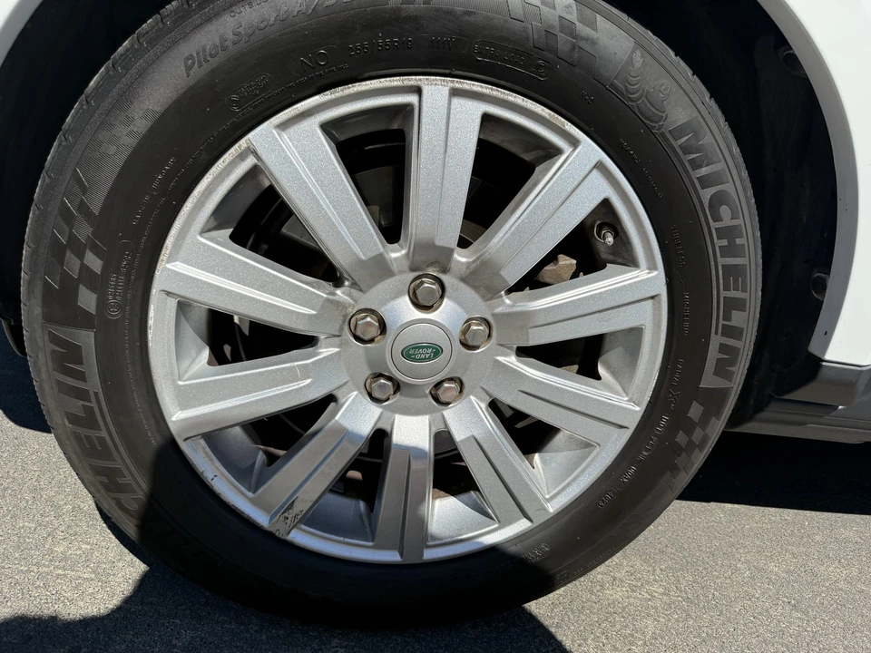 2013 Land Rover Discovery 4th Gen - Image 25 of 31