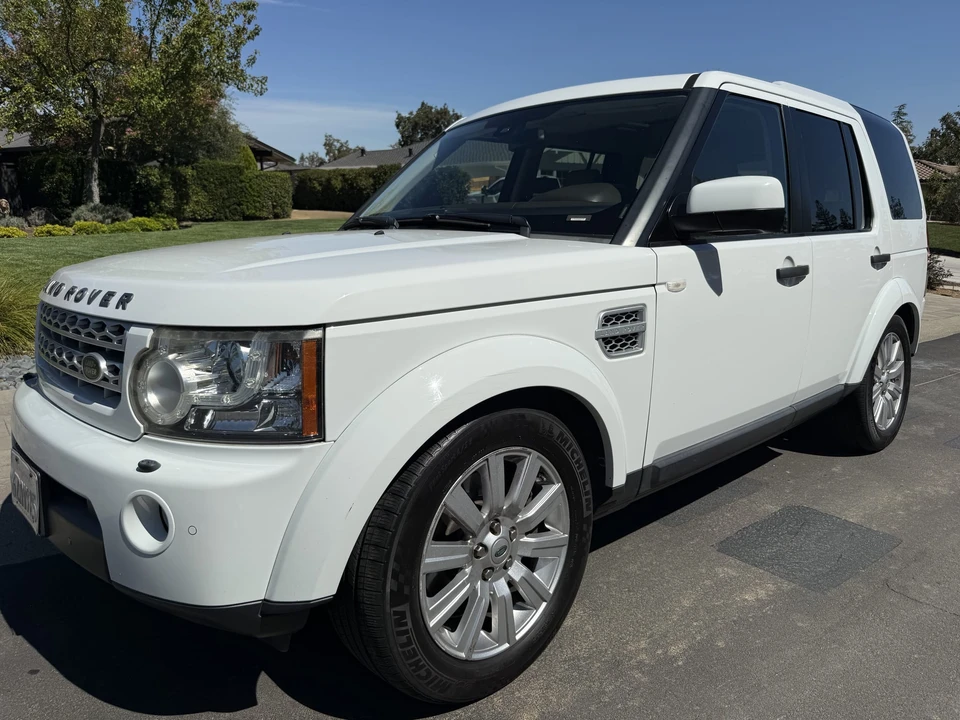 2013 Land Rover Discovery 4th Gen - Image 3 of 31