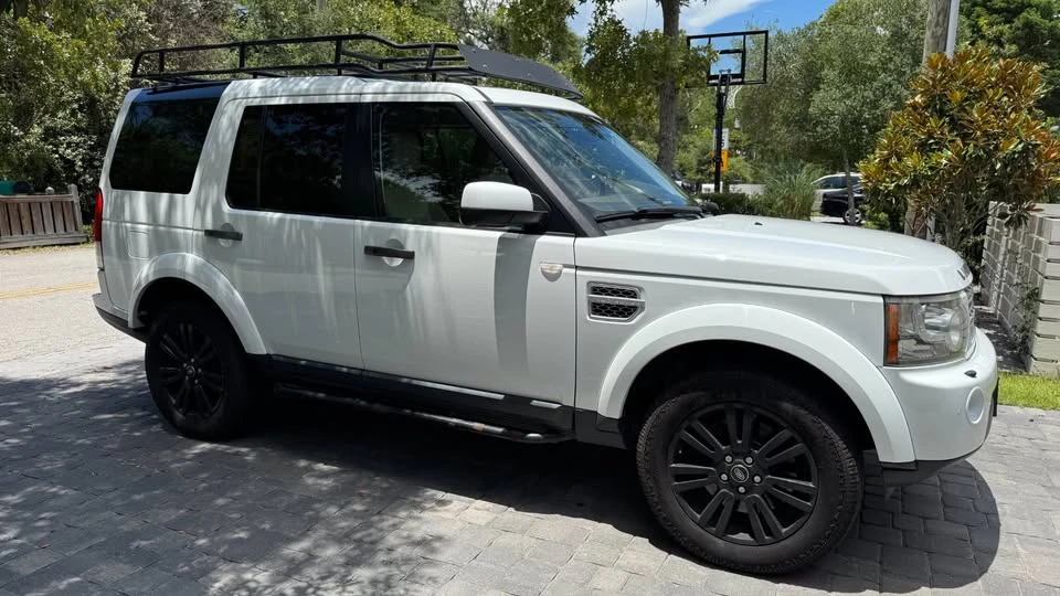 2013 Land Rover Discovery 4th Gen - Image 3 of 19
