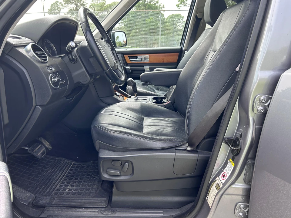 2013 Land Rover Discovery 4th Gen - Image 25 of 31
