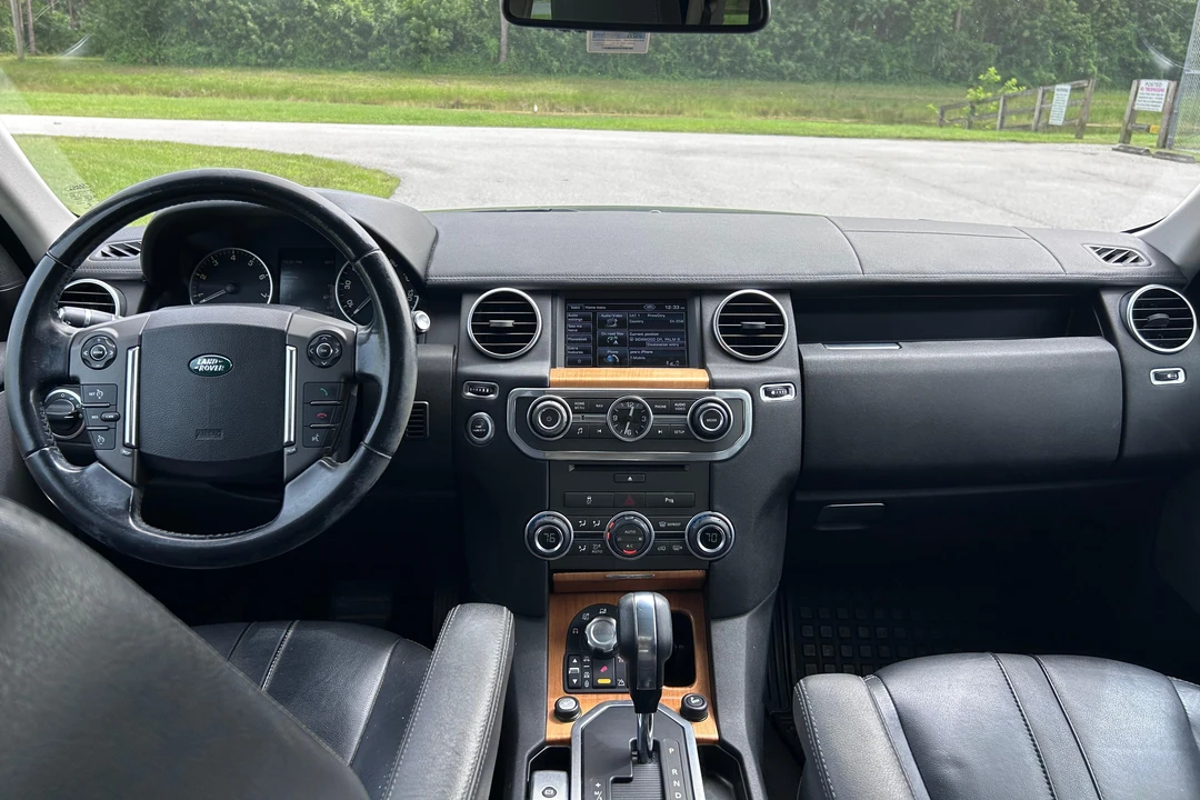 2013 Land Rover Discovery 4th Gen - Image 21 of 31