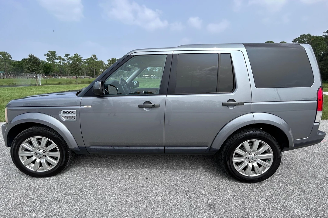 2013 Land Rover Discovery 4th Gen - Image 3 of 31