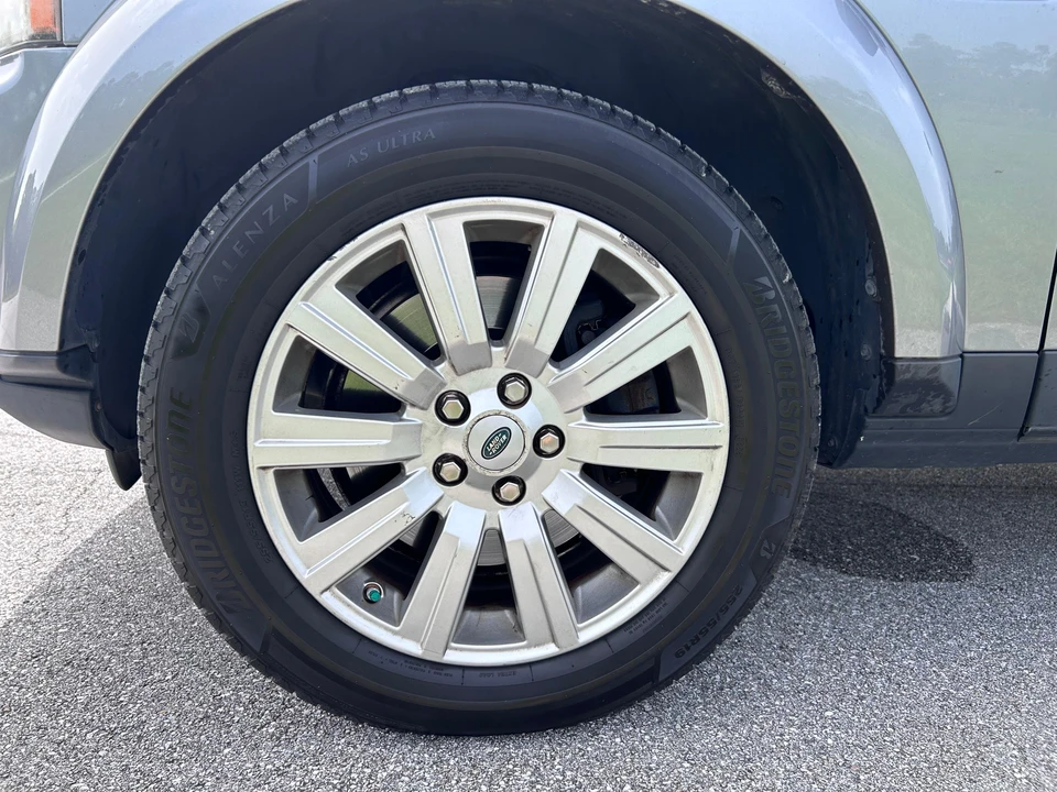 2013 Land Rover Discovery 4th Gen - Image 17 of 31