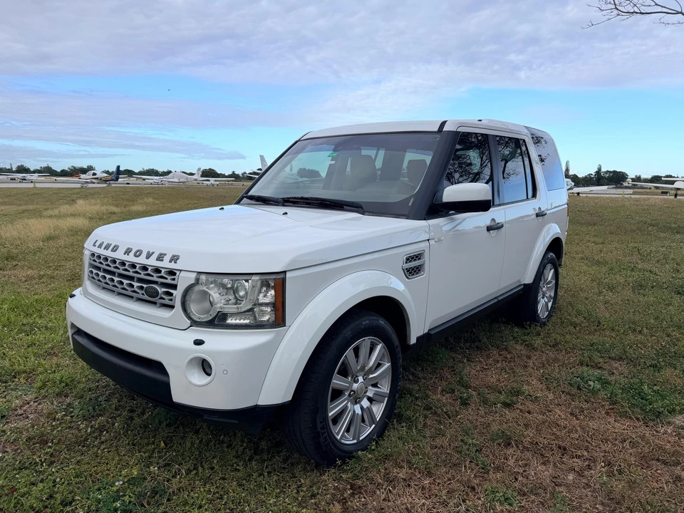 2013 Land Rover Discovery 4th Gen - Image 9 of 31