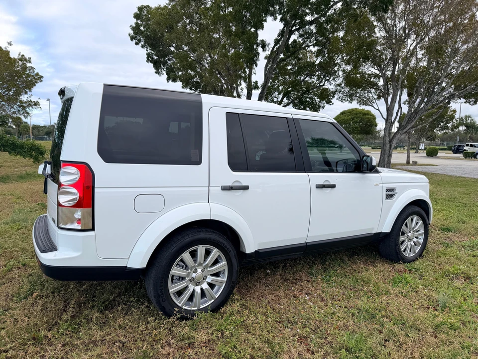 2013 Land Rover Discovery 4th Gen - Image 23 of 31