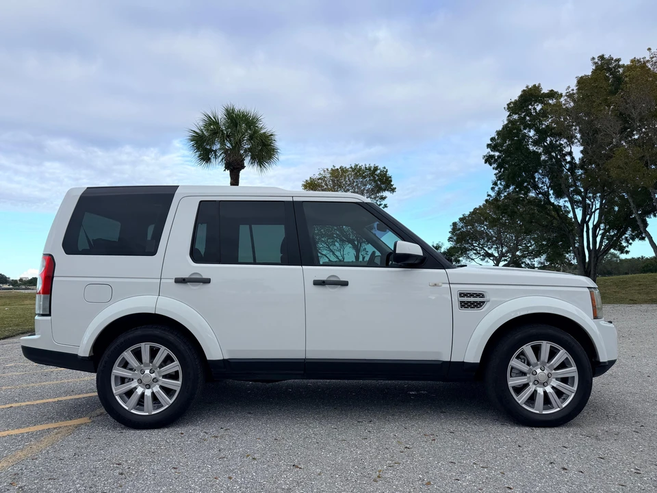 2013 Land Rover Discovery 4th Gen - Image 27 of 31