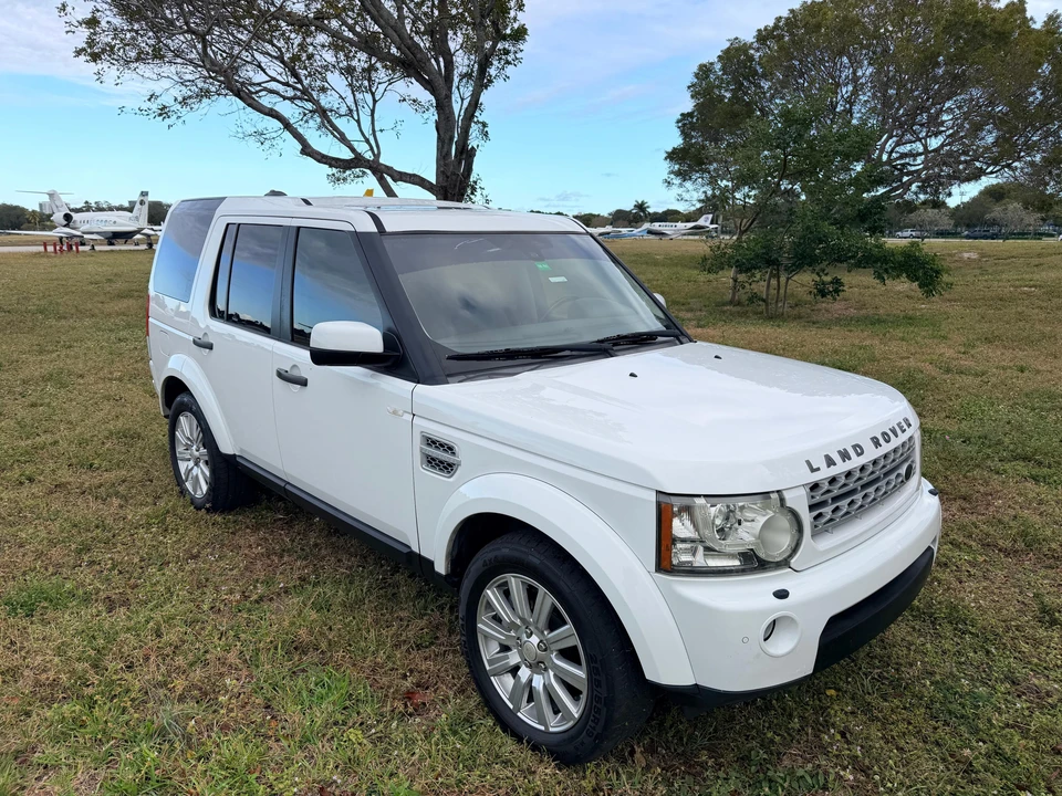 2013 Land Rover Discovery 4th Gen - Image 30 of 31