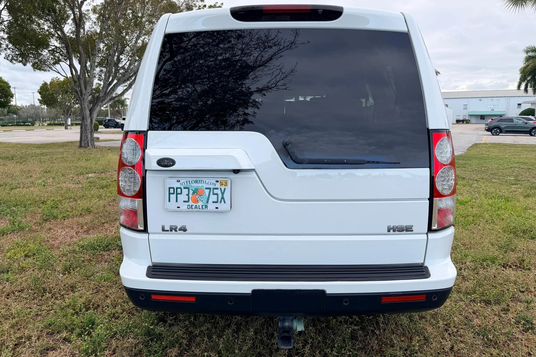 2013 Land Rover Discovery 4th Gen - Image 19 of 31