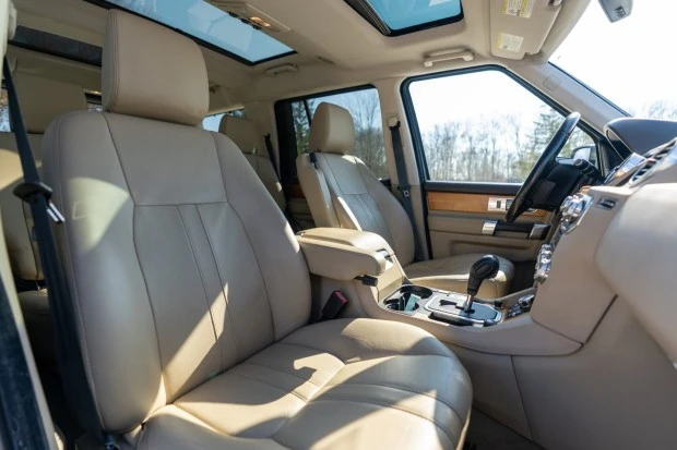 2013 Land Rover Discovery 4th Gen - Image 4 of 8