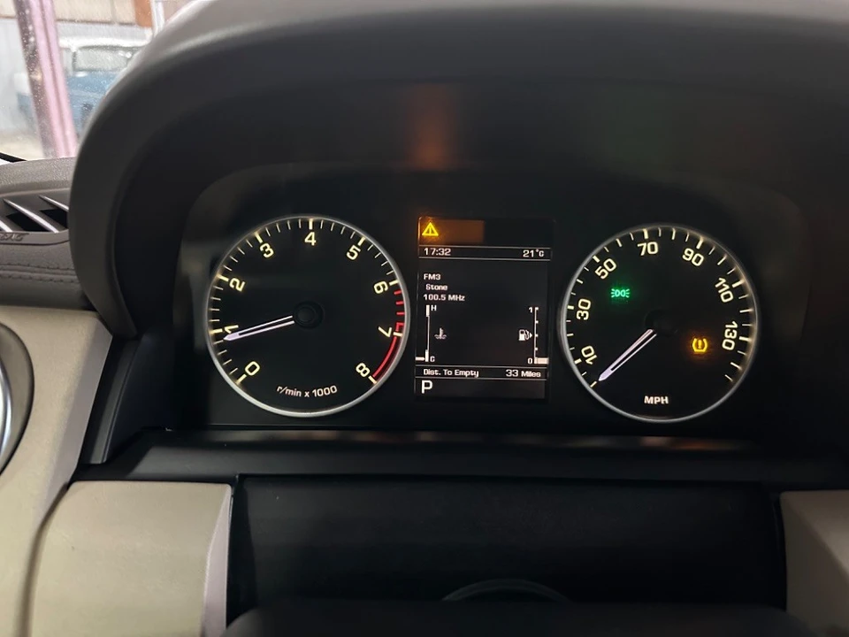 2013 Land Rover Discovery 4th Gen - Image 10 of 10