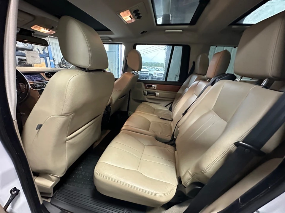 2013 Land Rover Discovery 4th Gen - Image 6 of 10