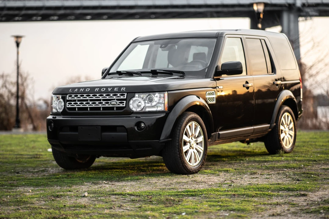 2013 Land Rover Discovery 4th Gen - Image 3 of 31
