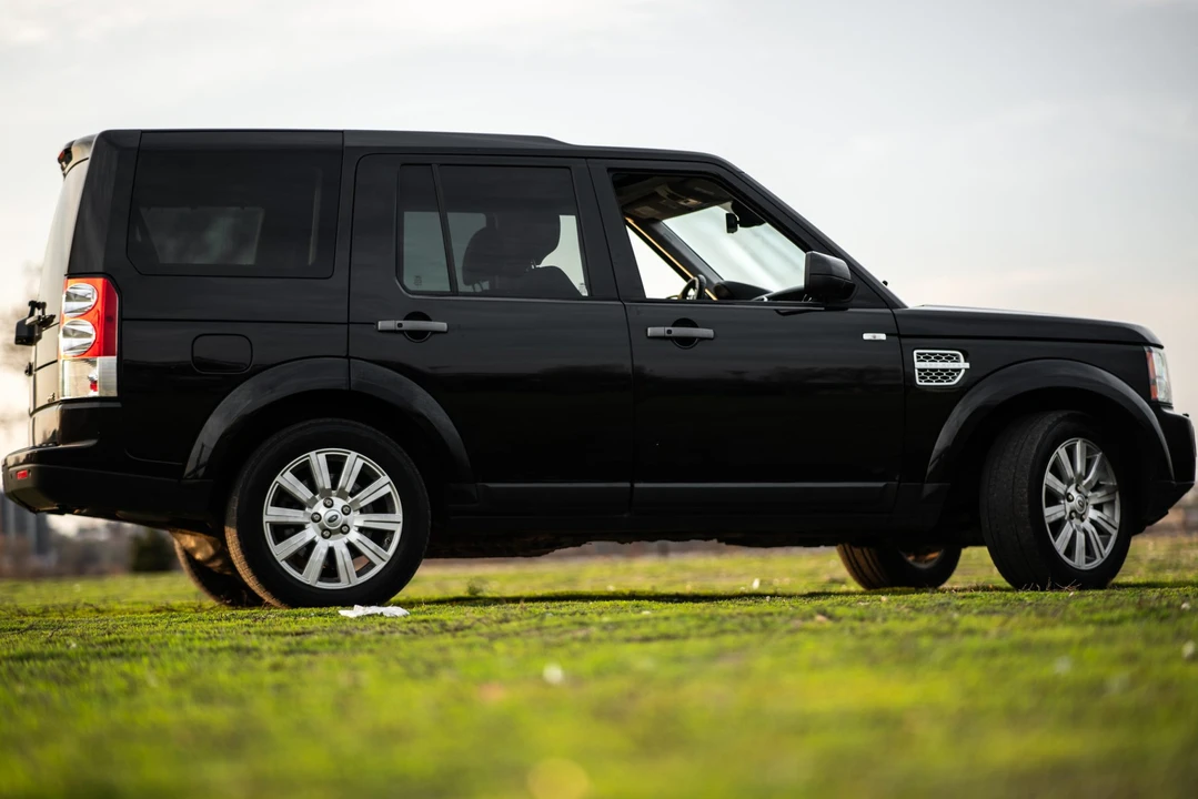 2013 Land Rover Discovery 4th Gen - Image 15 of 31