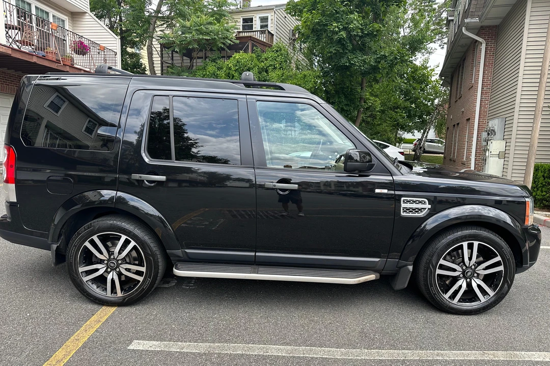 2013 Land Rover Discovery 4th Gen - Image 3 of 31