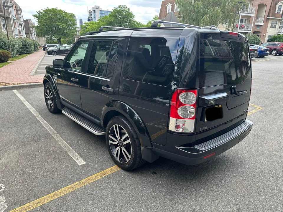 2013 Land Rover Discovery 4th Gen - Image 17 of 31
