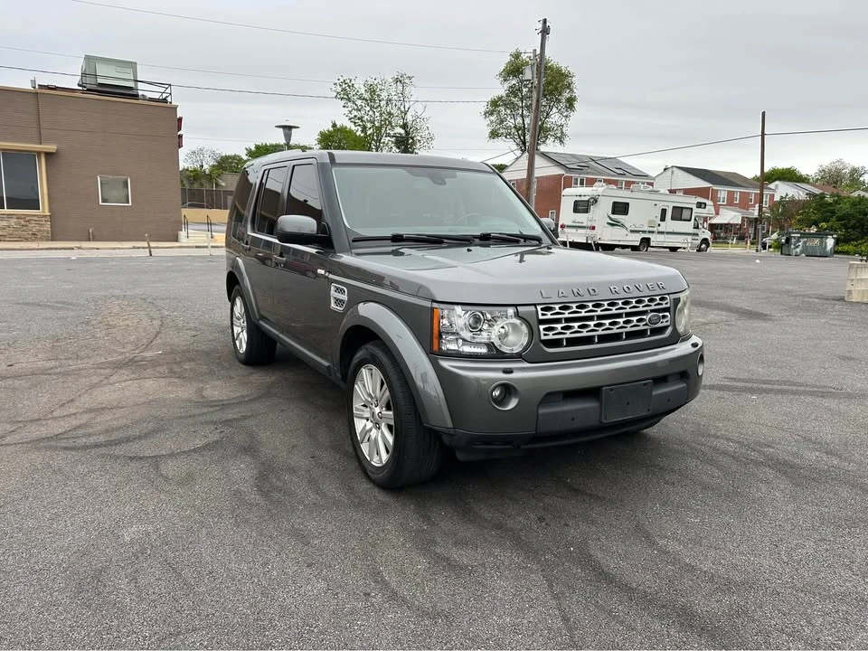 2013 Land Rover Discovery 4th Gen - Image 3 of 13