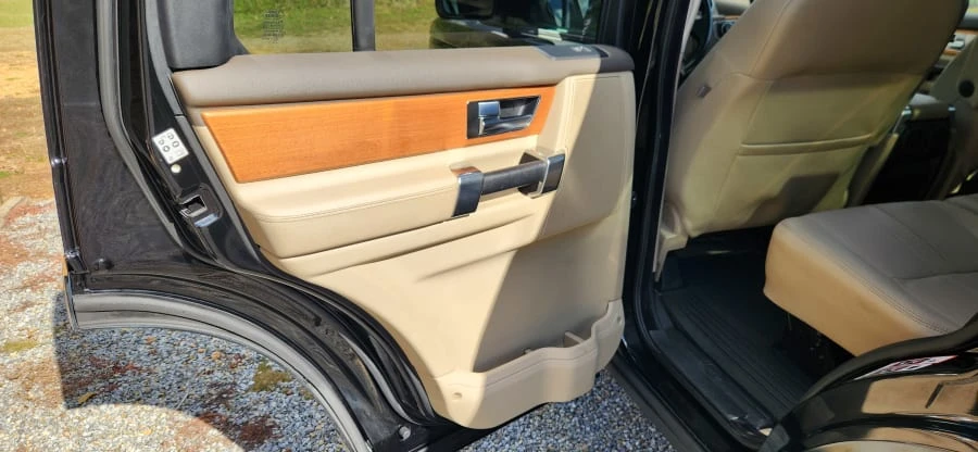 2013 Land Rover Discovery 4th Gen - Image 18 of 25