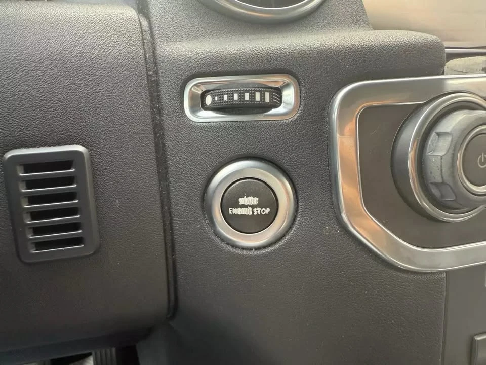 2013 Land Rover Discovery 4th Gen - Image 15 of 21