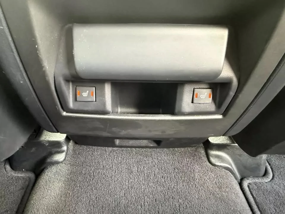 2013 Land Rover Discovery 4th Gen - Image 18 of 21