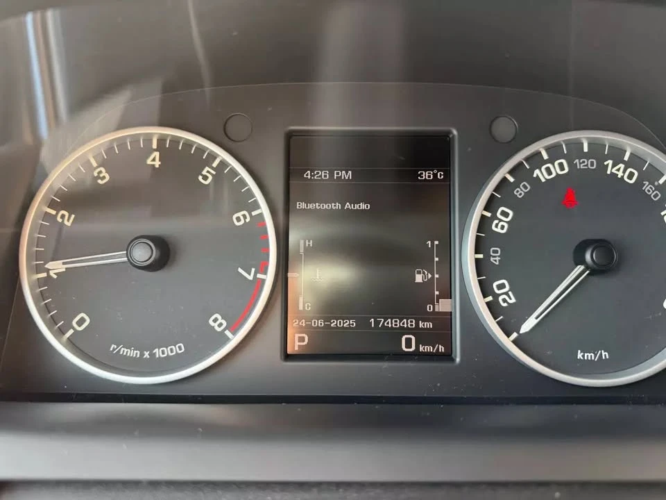 2013 Land Rover Discovery 4th Gen - Image 11 of 21