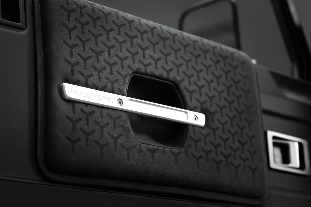 2013 Land Rover Defender 110 - Image 20 of 31