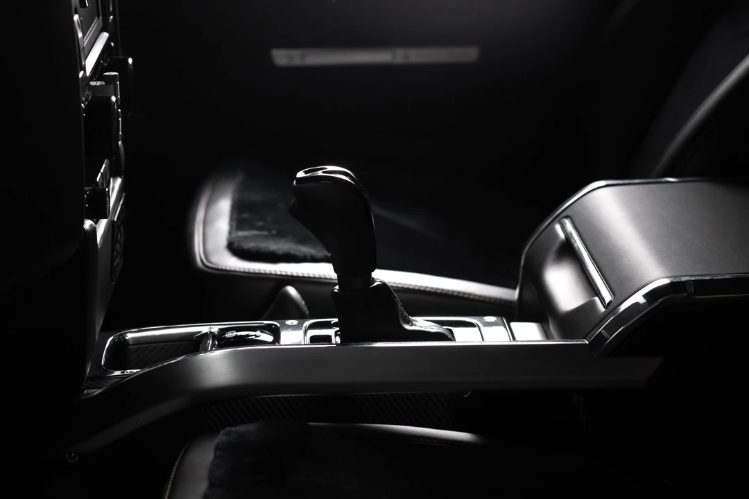 2013 Land Rover Defender 110 - Image 16 of 31