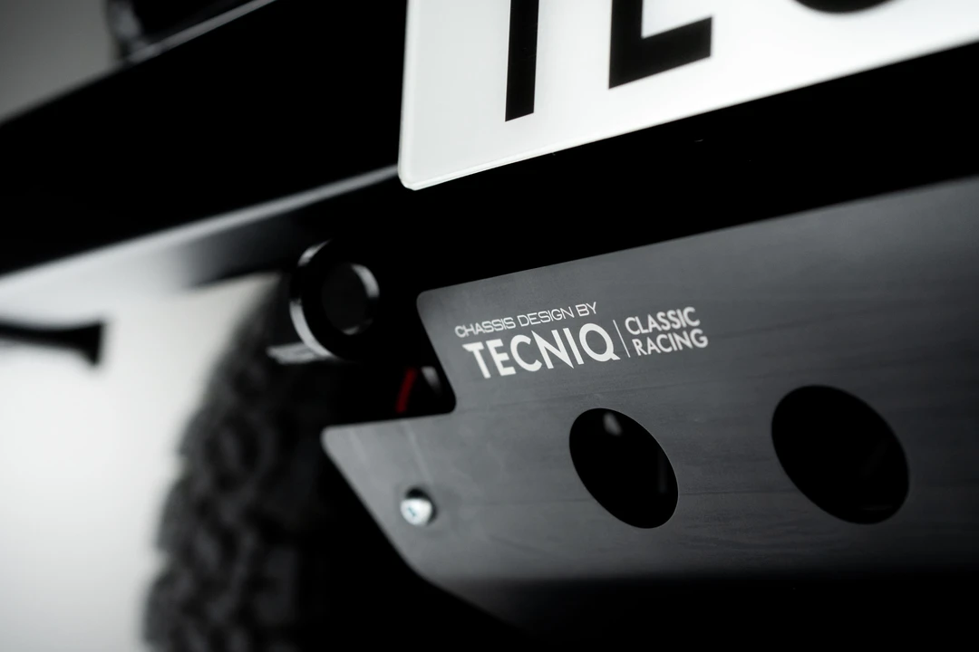 2013 Land Rover Defender 110 - Image 5 of 31